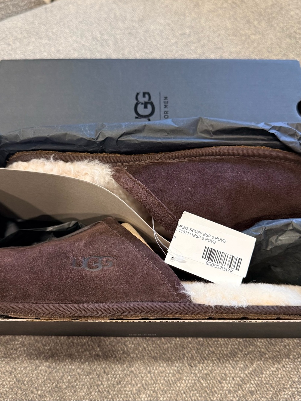 New UGG Men's Scuff Slipper in Chocolate Brown